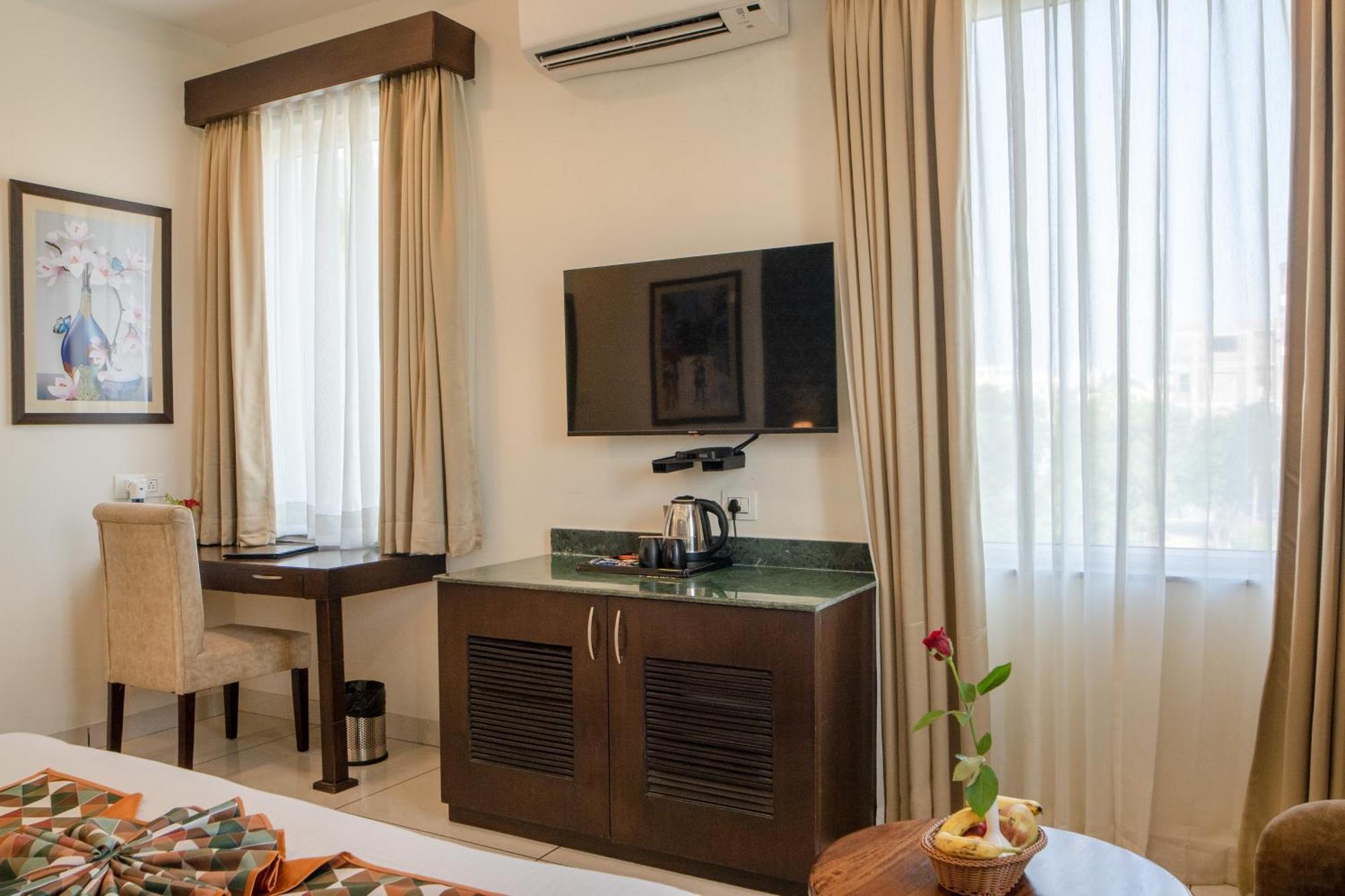 The Courtyard - Beyond Bar & Club Hotel Udaipur